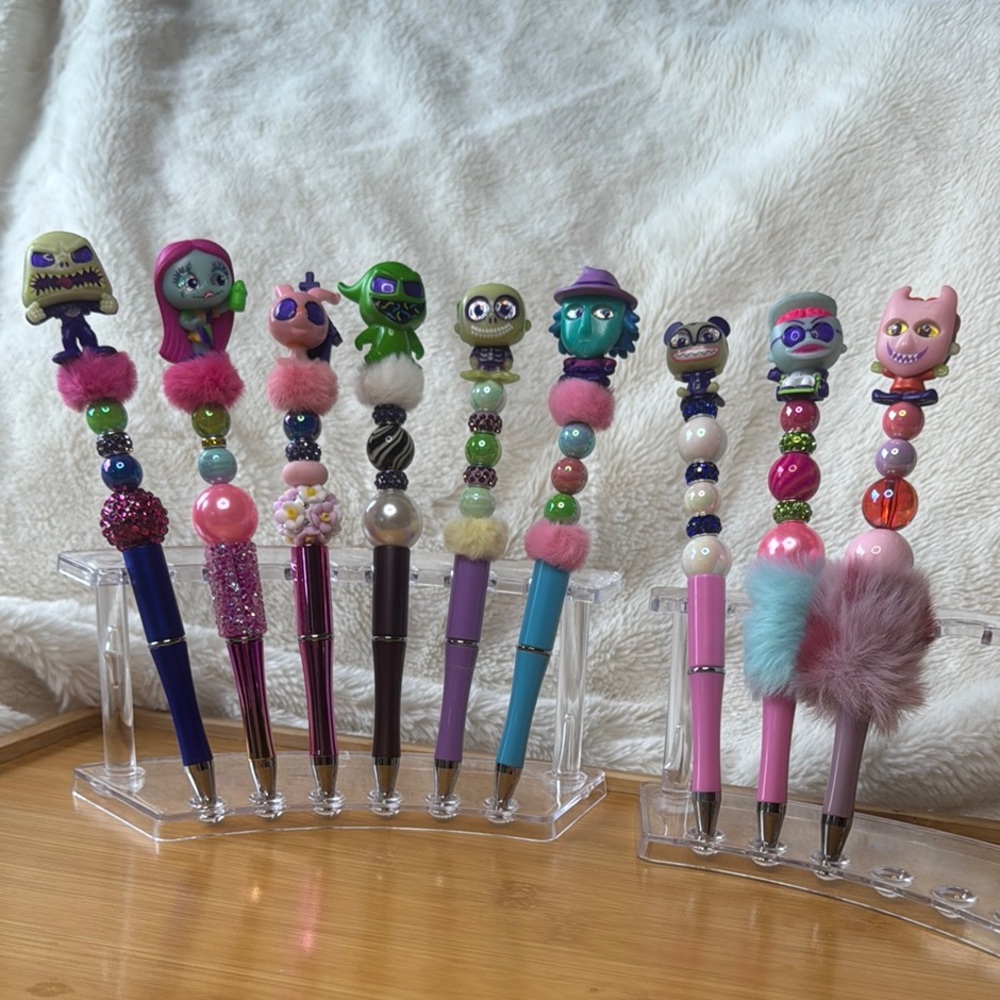 NBC DOORABLE GLOW IN THE DARK PEN SET